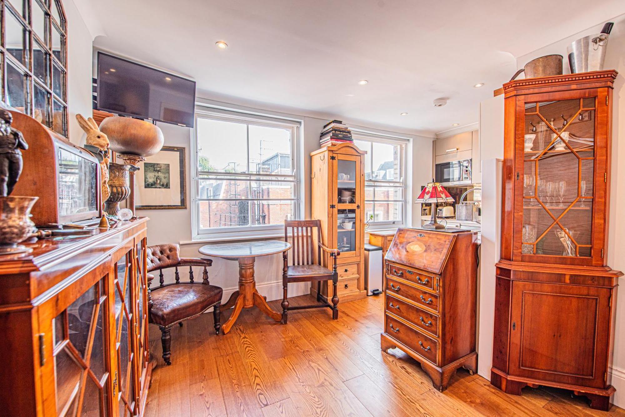 Stylish 1-Bed Flat In Soho - Prime Central London Exterior photo
